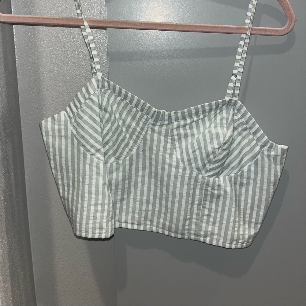 Anthropologie crop top